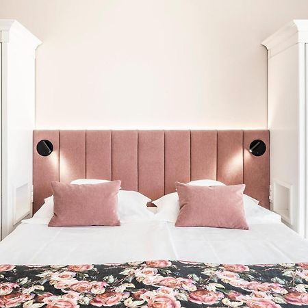 Hotel Pienzenau Am Schlosspark Μεράνο Εξωτερικό φωτογραφία