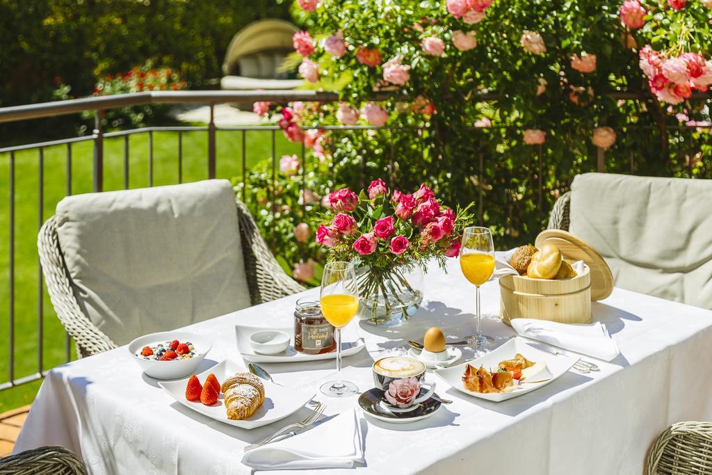 Hotel Pienzenau Am Schlosspark Μεράνο Εξωτερικό φωτογραφία