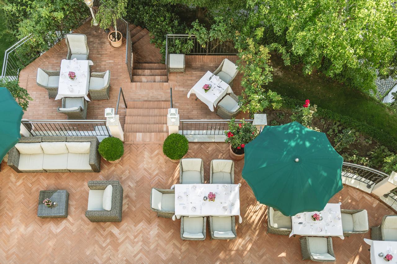 Hotel Pienzenau Am Schlosspark Μεράνο Εξωτερικό φωτογραφία