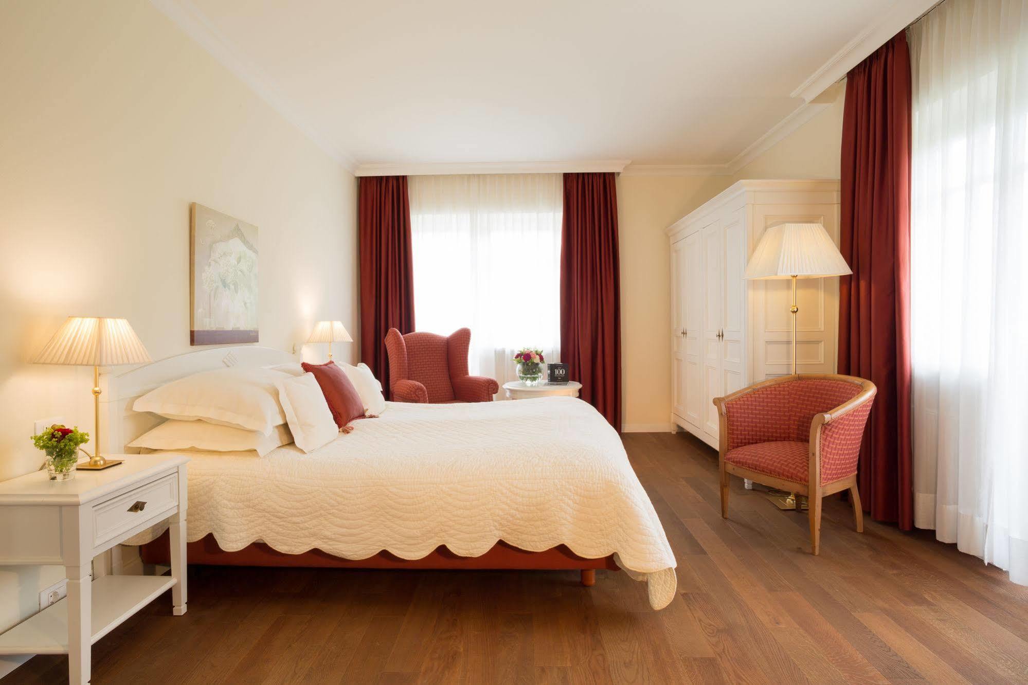 Hotel Pienzenau Am Schlosspark Μεράνο Εξωτερικό φωτογραφία